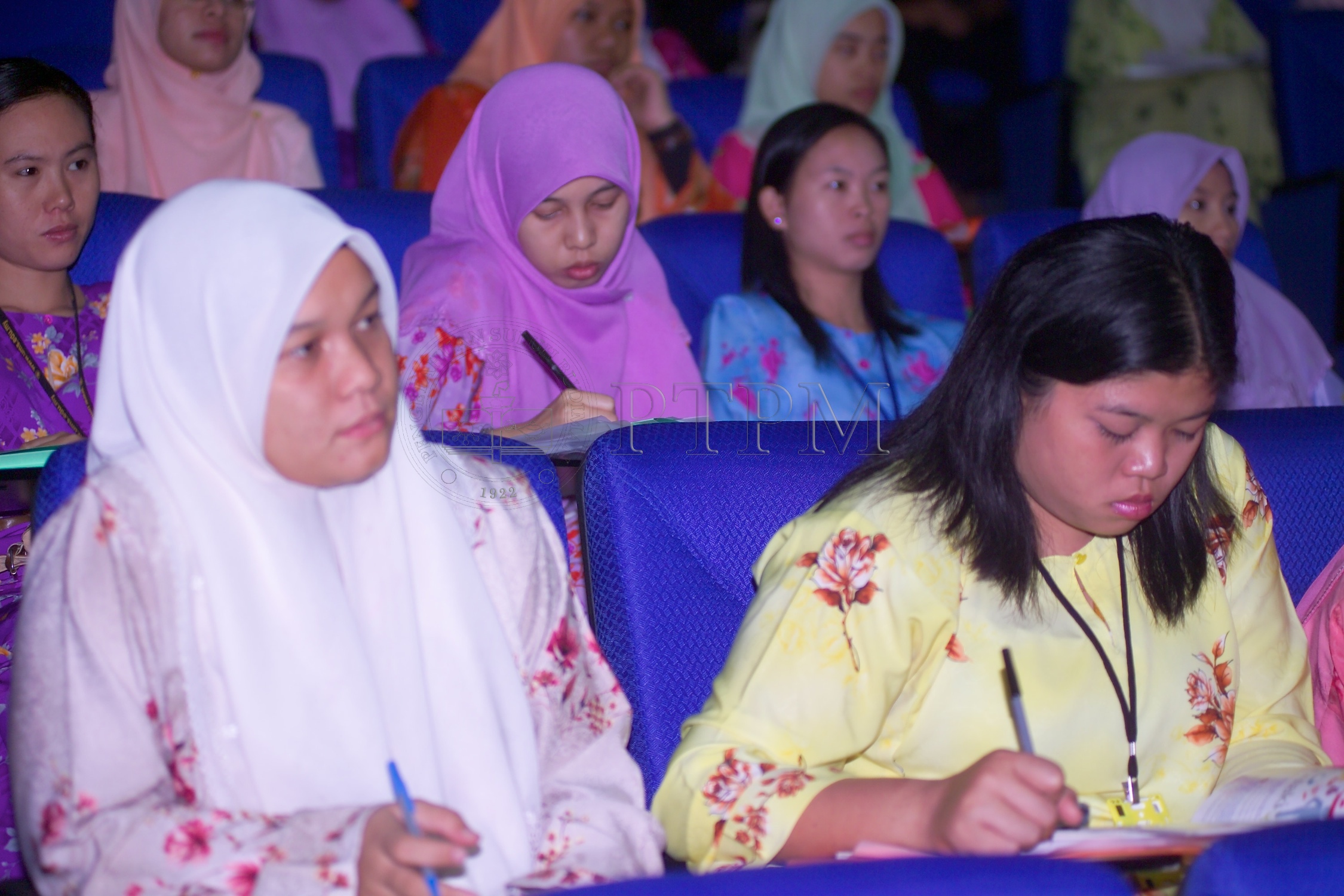 PTPM 05 20 puisi D9X30147